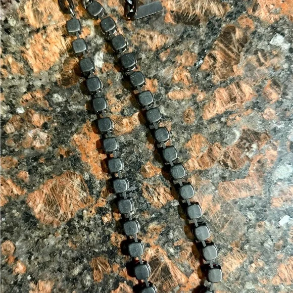 TOVA Oakland Necklace in Smutt Watermelon Mix - Picture 9 of 9